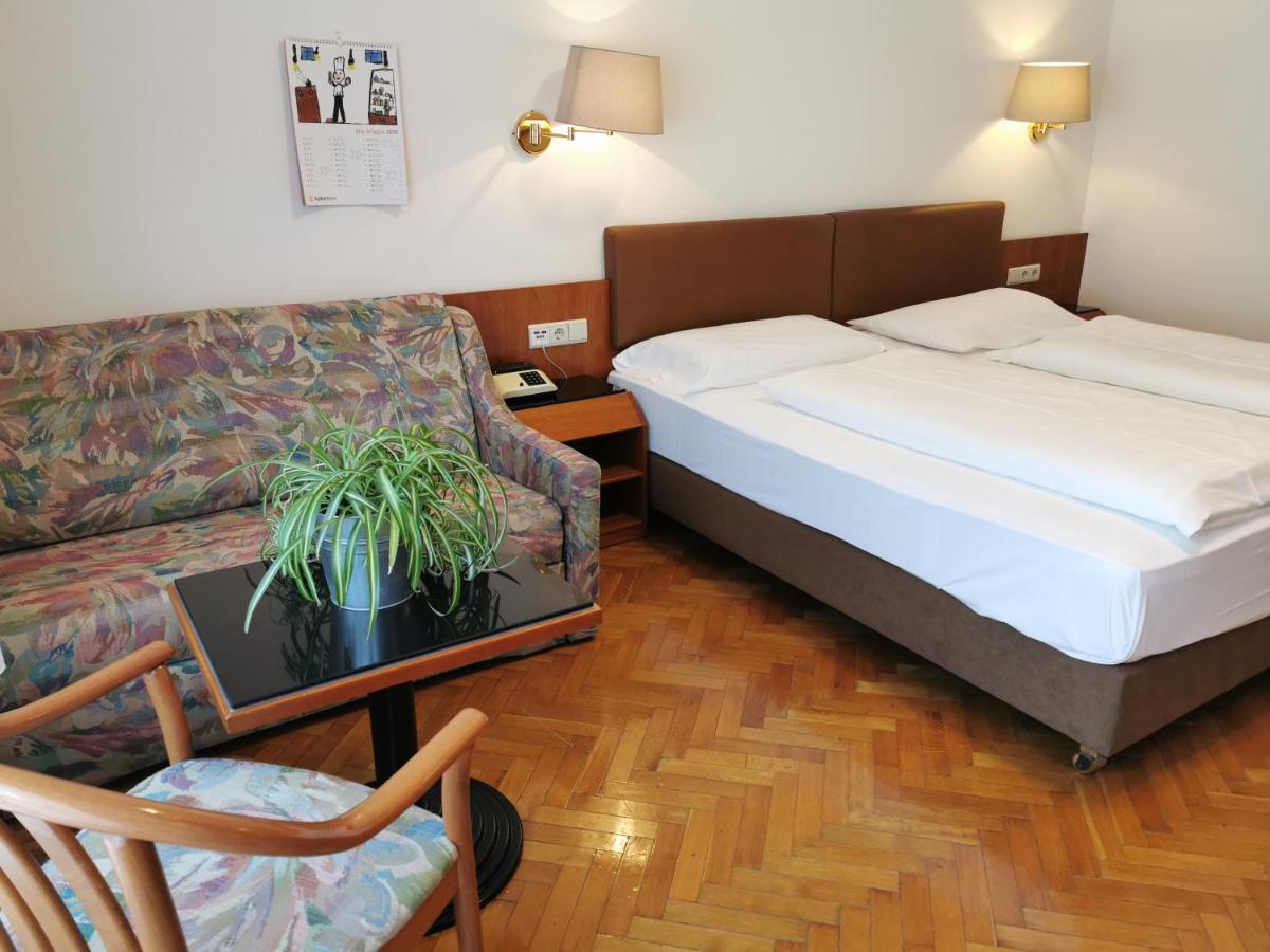 Hotel Adria 3*